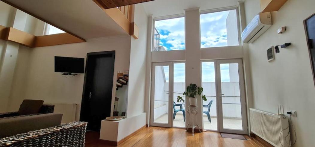 Duplex Apartment In The City Center Tbilisi Ngoại thất bức ảnh