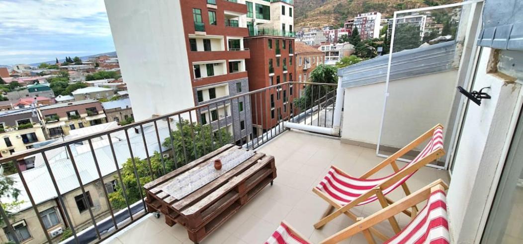 Duplex Apartment In The City Center Tbilisi Ngoại thất bức ảnh