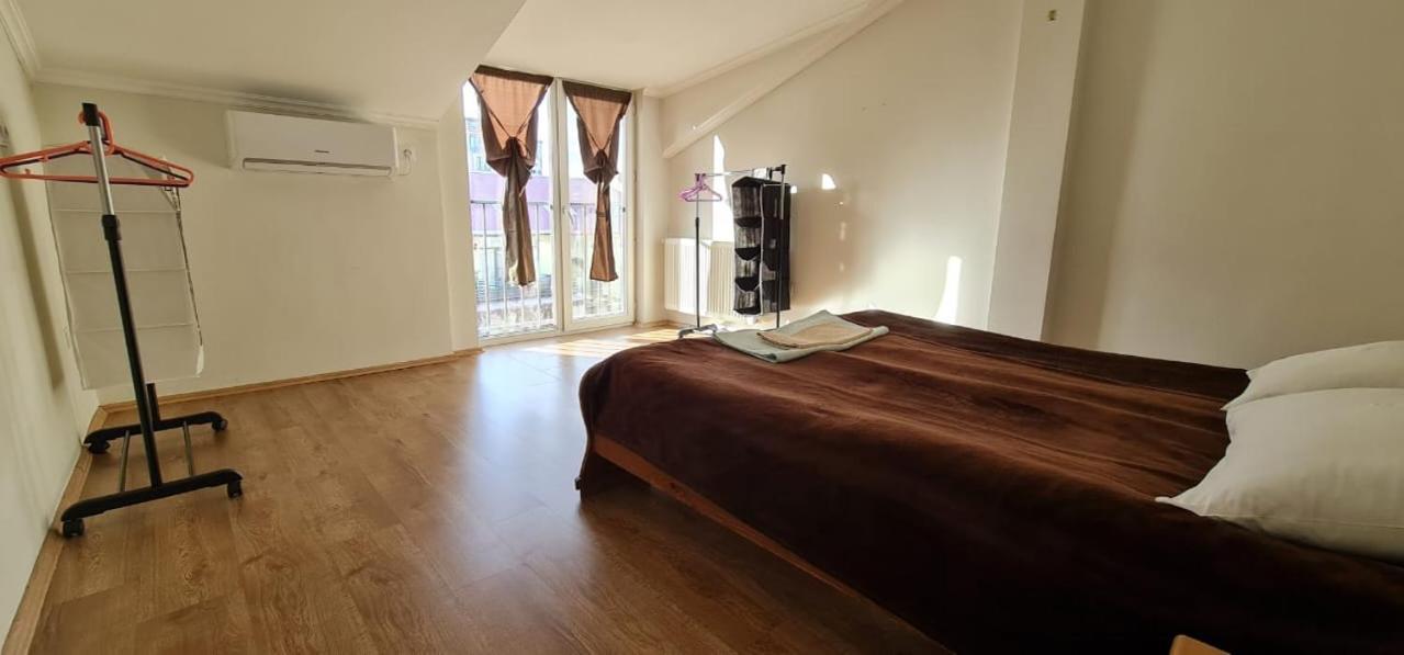 Duplex Apartment In The City Center Tbilisi Ngoại thất bức ảnh